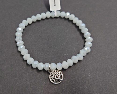 Armband aus Glas 6 mm mit Charm silber